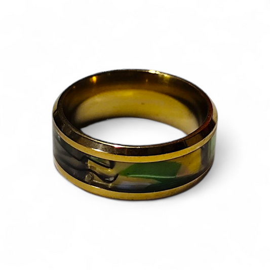 Bague "Boréale" - Dorée à la résine verte et dorée